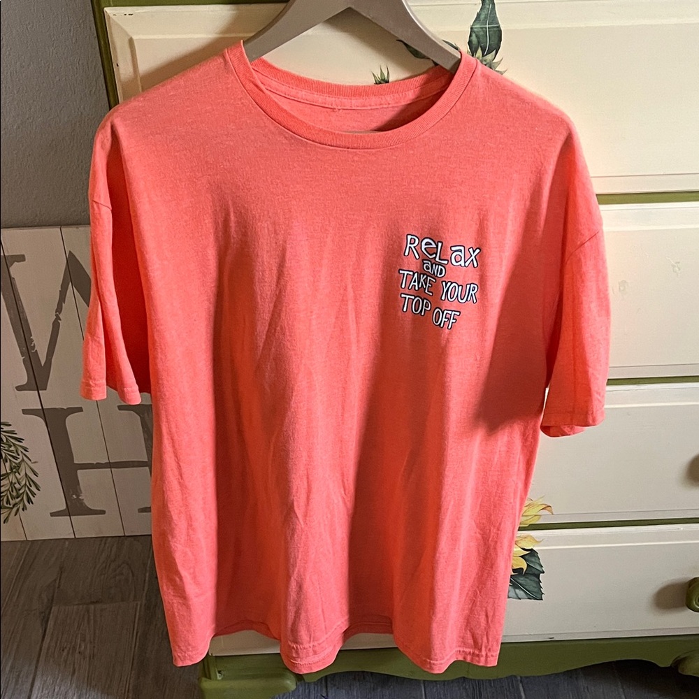 Relax Graphic Men's T-Shirt - Coral